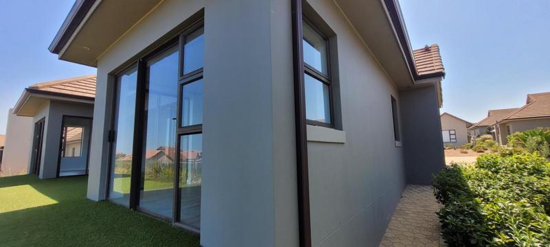 To Let 3 Bedroom Property for Rent in Paradise Coast Western Cape